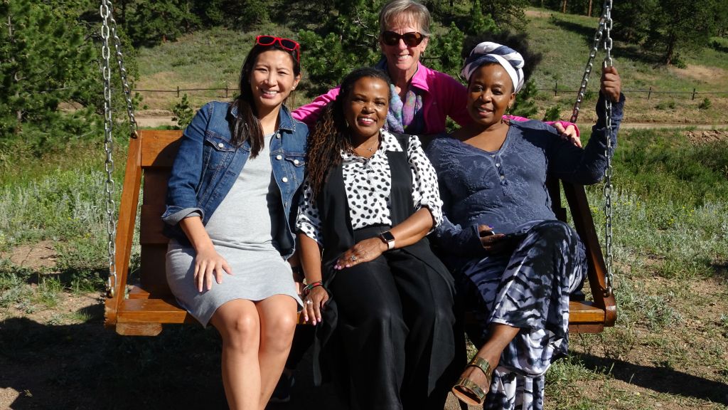 Kathy Lee-Cornell,, Cheryl Barnes, Karen McCracken & Helen Zimba on giant swing